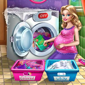 play Mommy Washing Clothes