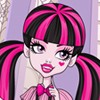 play Draculaura