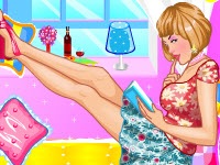 play Thinking Girl Dress Up