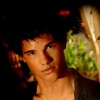 play Taylor Lautner Jigsaw