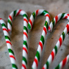 play Jigsaw: Candycanes