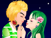 play Romantic Kissing Couple