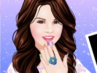 play Selena Gomez Manicure