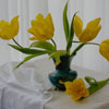 play Yellow Tulips