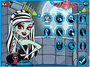 play Frankie Stein'S Clawesome Makeover