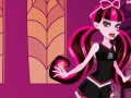 play Draculara Dressup