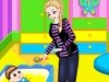 play Baby Sitter Dress Up