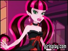 play Draculaura Dress Up