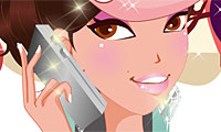 play Girl With Mobile Phone Dress Up