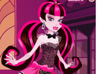 play Monster High Series Draculaura