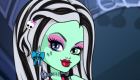 play Celebrity Games : Dress Up Frankie From Monster High