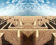 play A Bird In The Labyrinth!