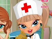play Nurse Dress Up