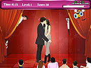 play Zanessa Kissing