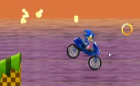 play Sonic Motobike