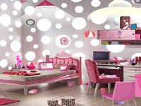 play Hidden Objects - Pink Room