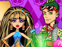 play Monster High Love Potion