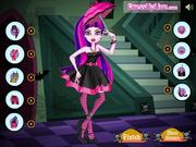 play Draculaura Dress Up