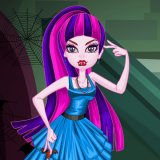 play Draculaura Dress Up