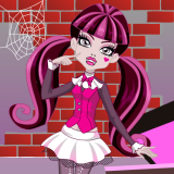 play Draculaura Dress Up