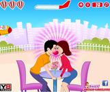 play Housetop Couple Kiss