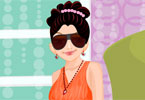 play Smiling Girl Dress Up