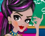 play Freaky Ghoulia