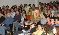 play Celeb In Crowd