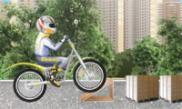 play Freestyle Moto Racer