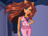 play Monster High Clawdeen Dress Up