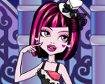 play Draculaura In The Castle