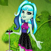 play Joyful Scarah Dress Up