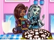 play Monster High Chocolate Pie