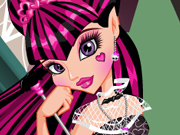 play Draculaura Sweet 1600 Makeover