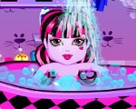 play Monster Baby Bath