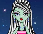 play Monster High Scaring