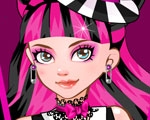 play Dress Up Like Draculaura