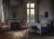 play Applewood Asylum