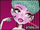 play Draculaura Bloody Makeover