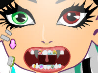 play Monster High Visiting Dentist