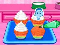 play Snoopy'S Rainbow Clown Cake