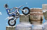 play Winter Bike Stunts