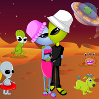 play Aliens Kiss