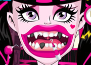 play Draculaura Bad Teeth