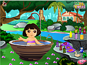 play Cute Dora Bathing