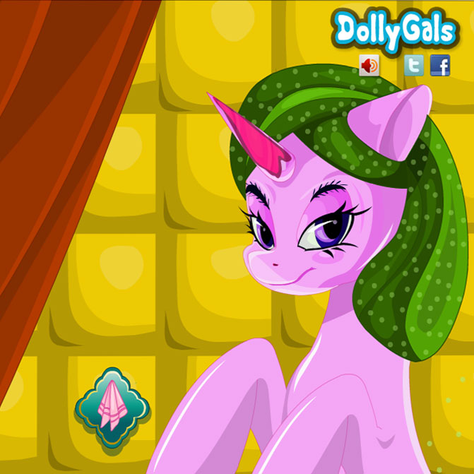 play Little Twilight Pony Makeover