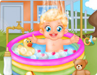 play Baby Lizzie Outdoor Bathing