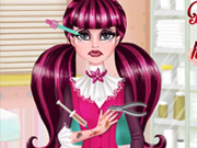 play Draculaura Hand Doctor