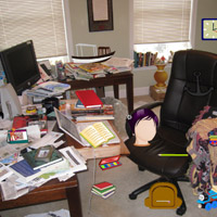 play Messy Study Room