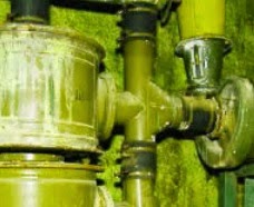 play Bright Basement Escape